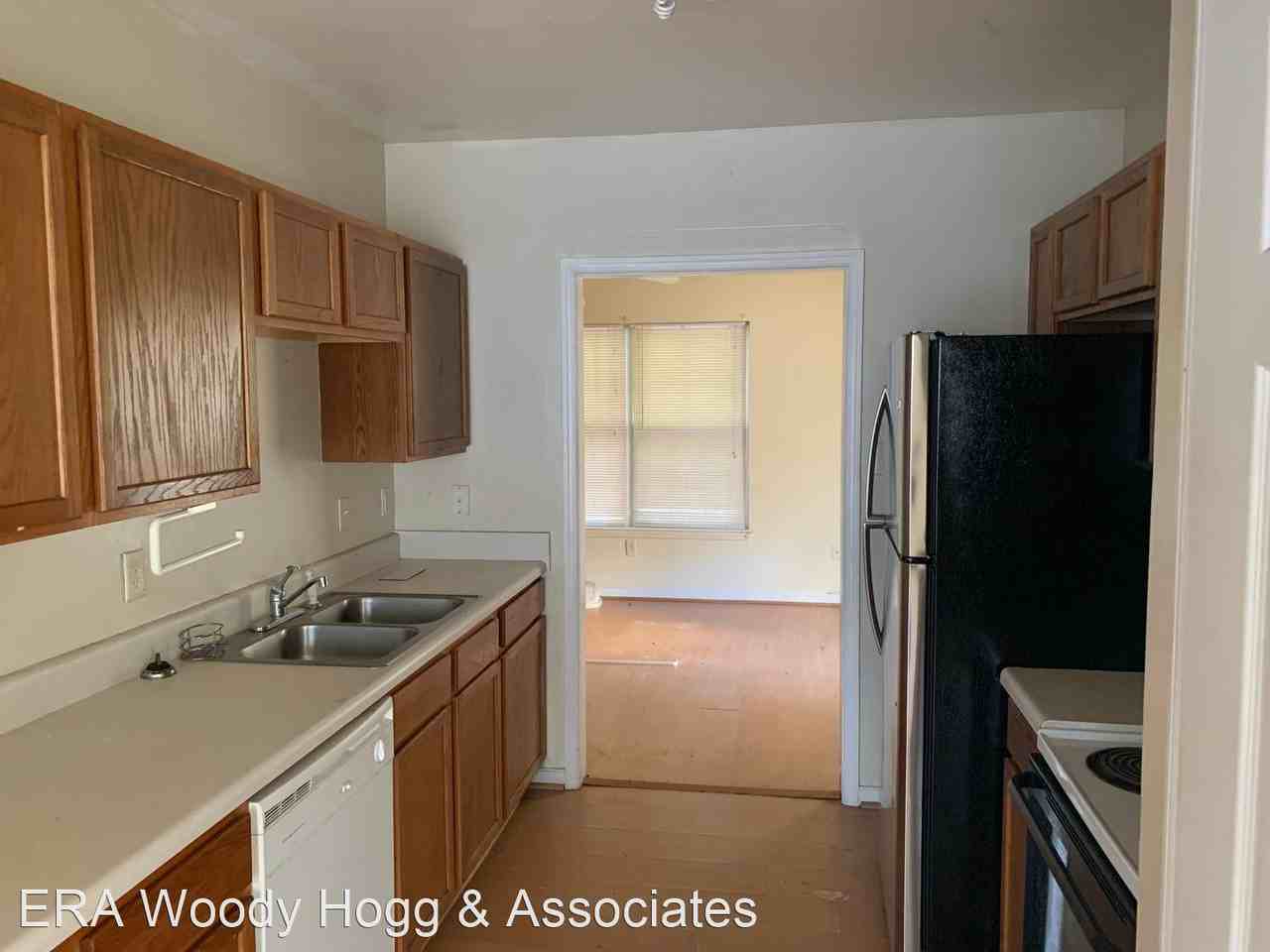 2802 Goyne Ter - Photo 3 of 7