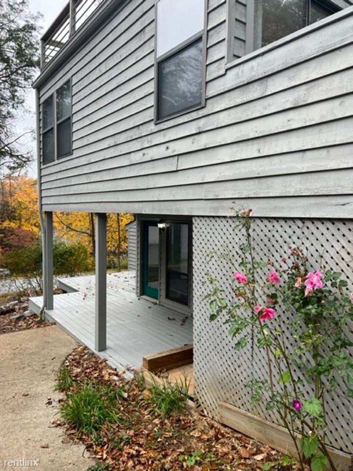 258 Deer Crest Hts - Photo 2 of 10