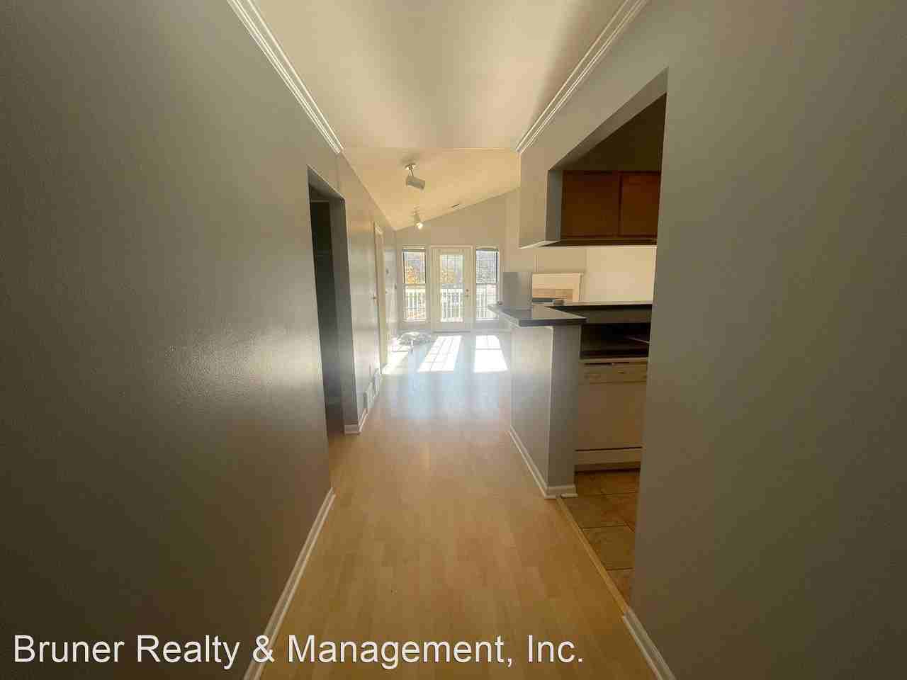 Harbor House Dr - Photo 2 of 11