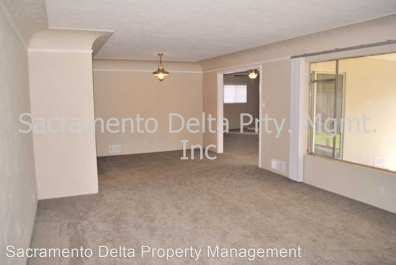 1016 Hillcrest Ave - Photo 2 of 19