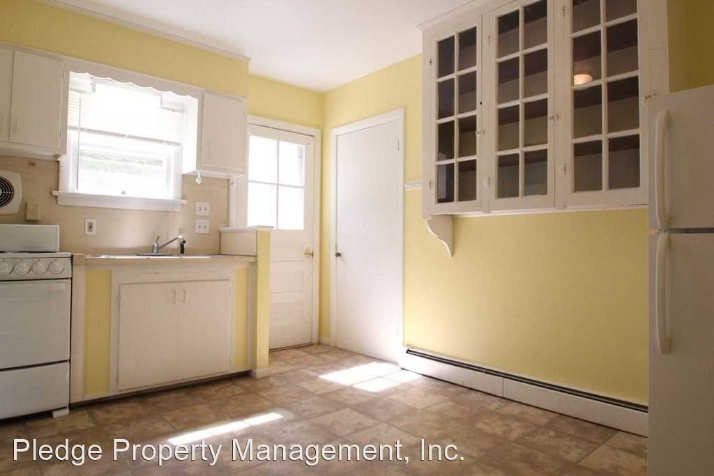 184 Fitchville Rd - Photo 2 of 18