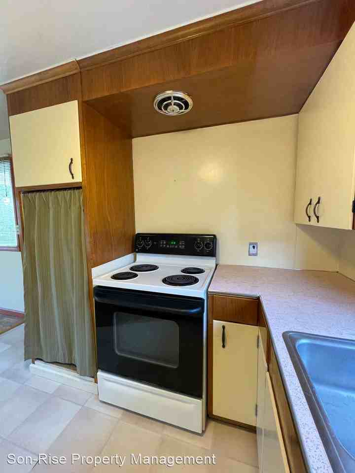 3460 Ruth Rd - Photo 3 of 18