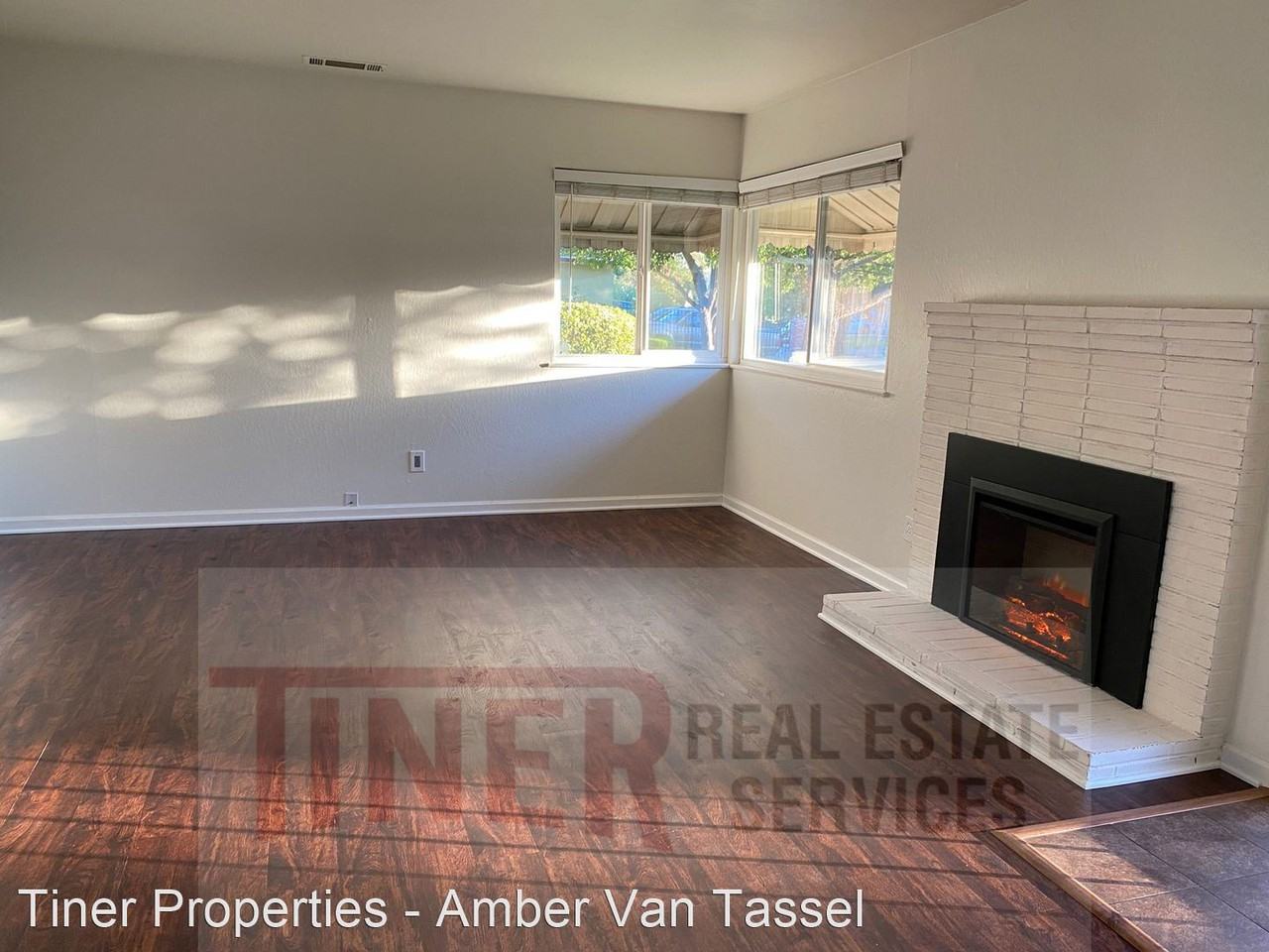 1016 Hampton Rd - Photo 2 of 15