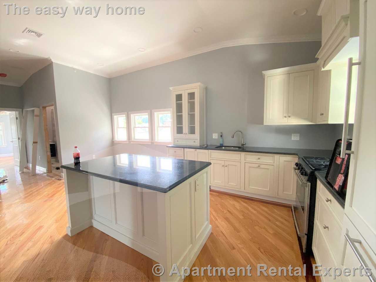 66 Dudley St #2