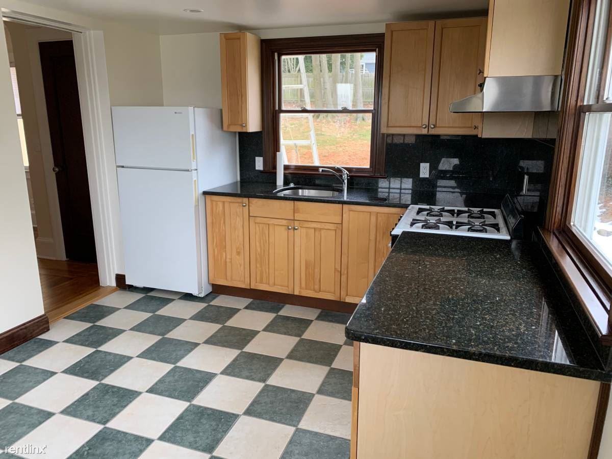 S Broadway - Photo 2 of 6