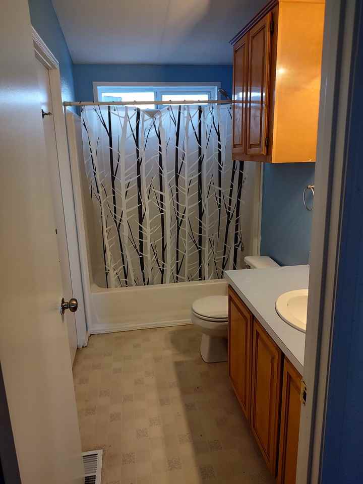 17608 Stateline Rd - Photo 2 of 10