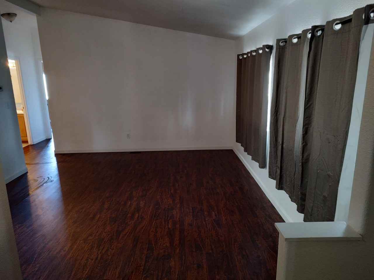 17608 Stateline Rd - Photo 3 of 10