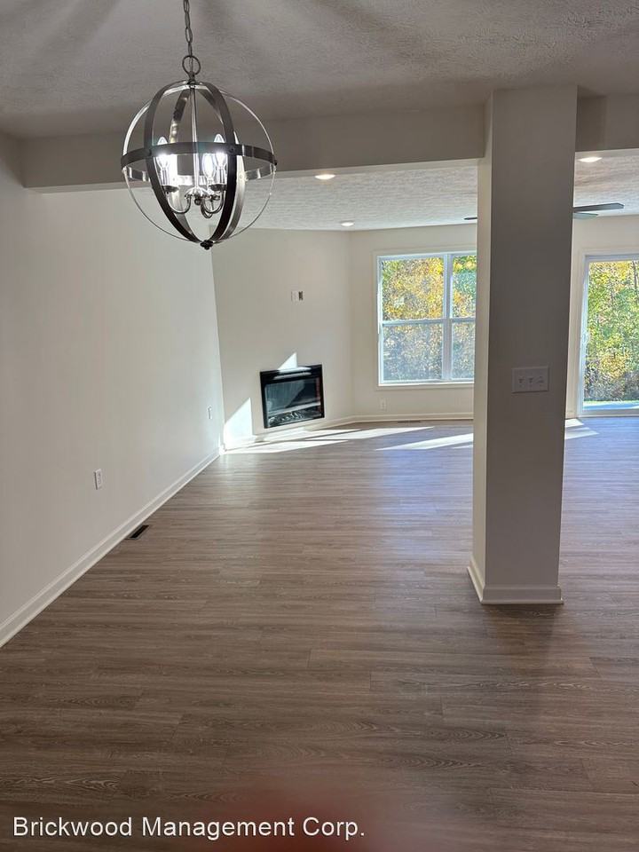 1515 Red Fern Drive - Photo 2 of 22