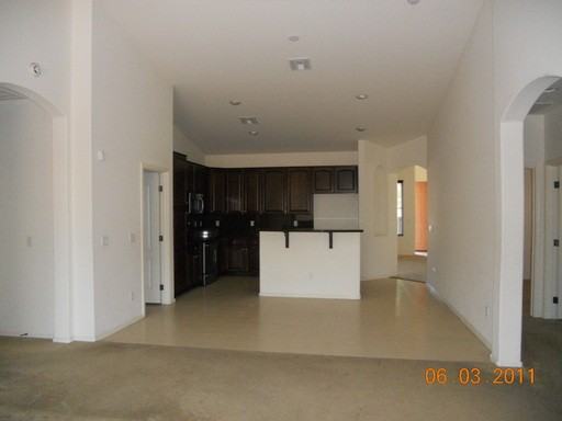 2410 W Fawn Dr - Photo 2 of 11