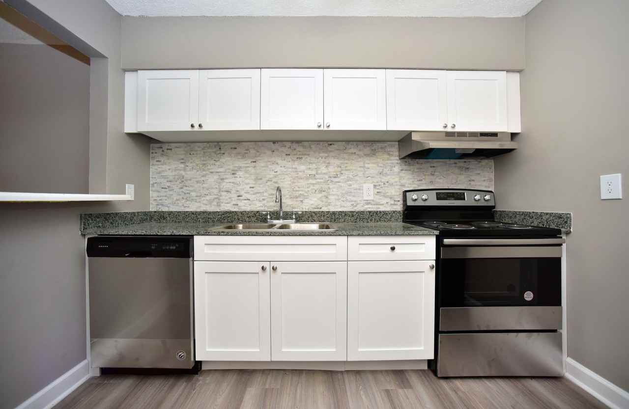 Whispering Pines Apartments 1404 Whispering Pines Road, Albany, GA