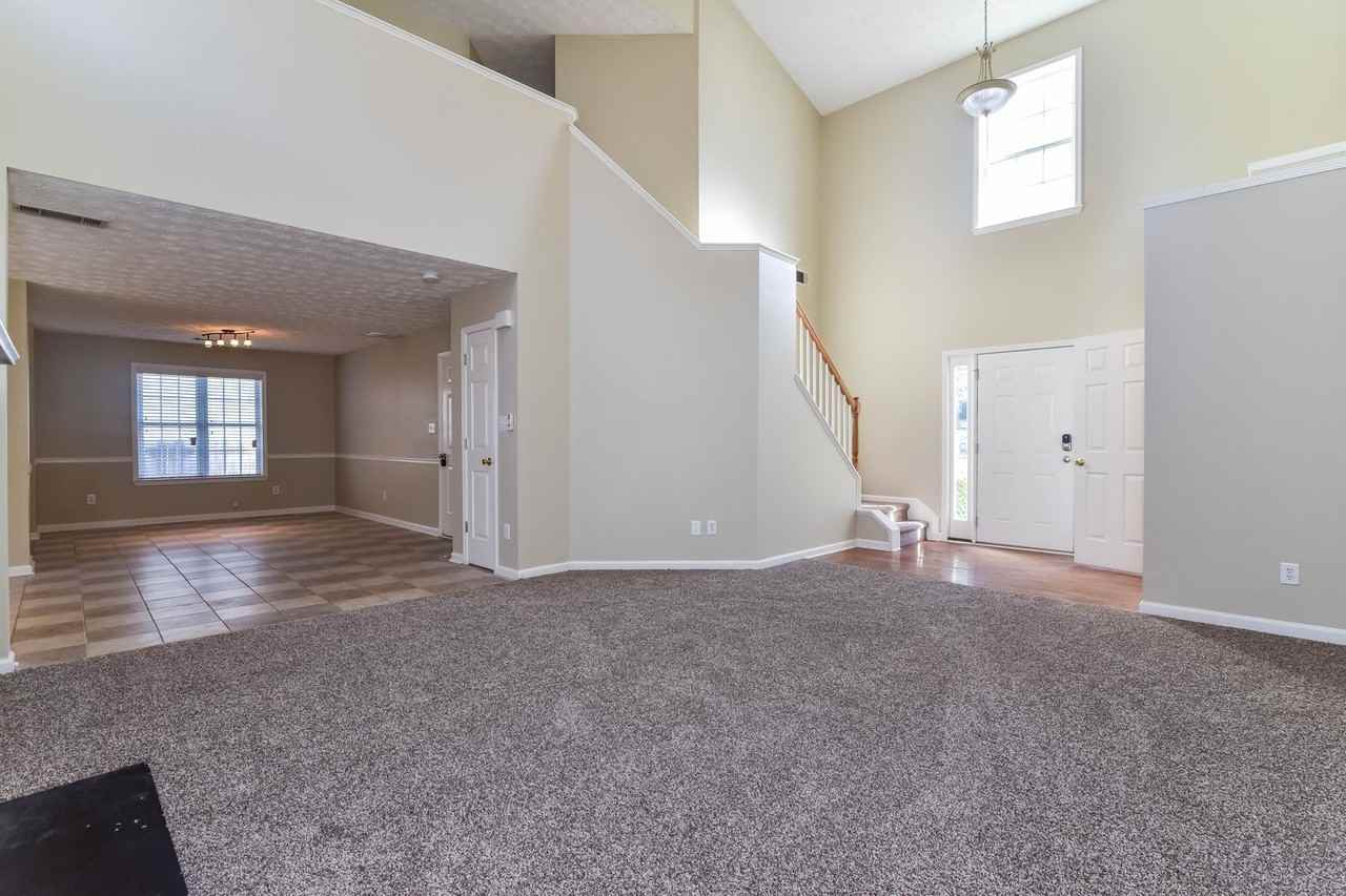 1430 Brookdale Dr - Photo 3 of 17