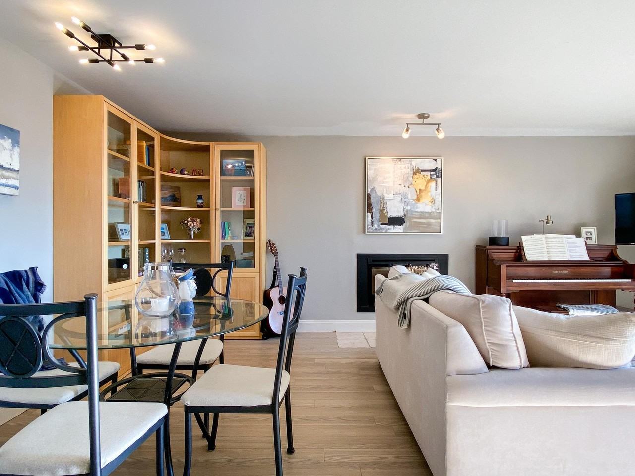 601 N Segoe Rd #404 - Photo 6 of 46