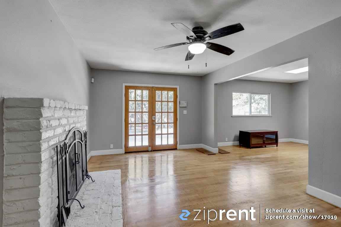 7621 Rosewood Dr - Photo 2 of 19
