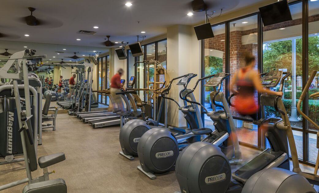 4111 Guadalupe St - Photo 7 of 10