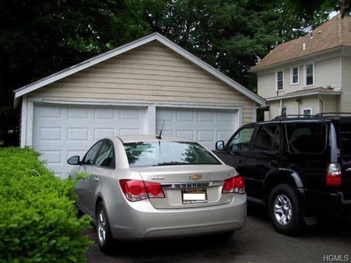 155 Lafayette Ave - Photo 3 of 5