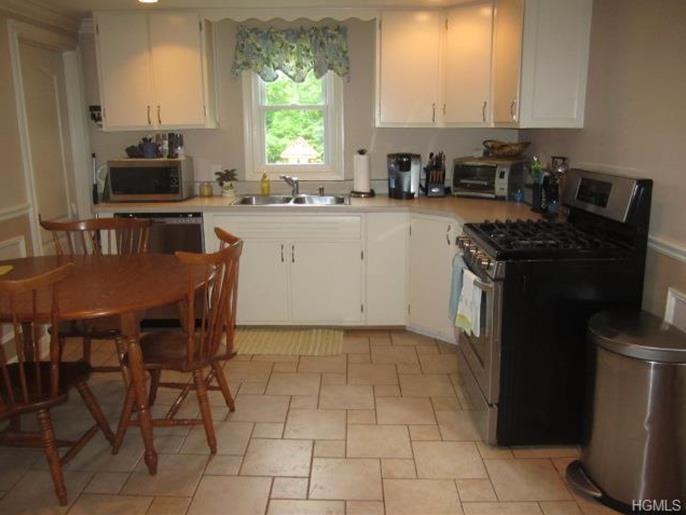 2011 William Kirby Dr - Photo 3 of 13