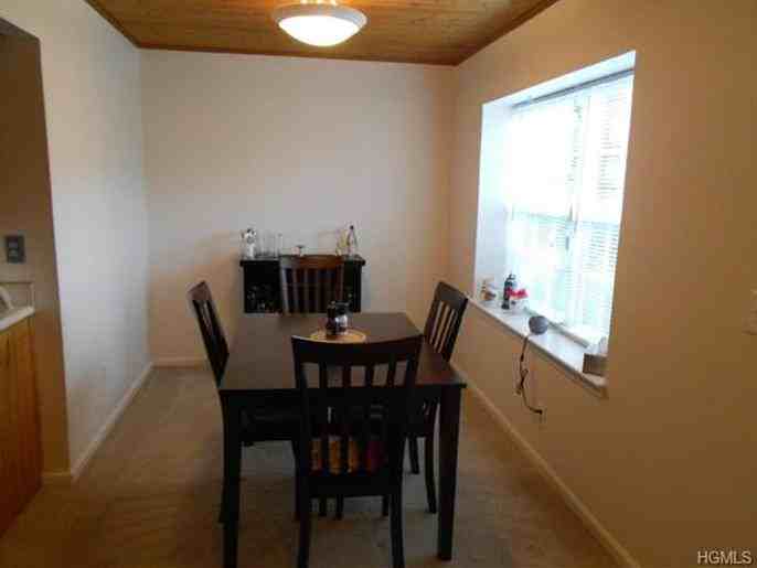 1139 Washington Green - Photo 3 of 20