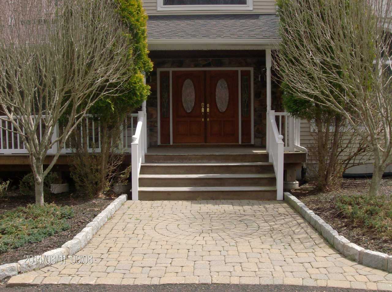 16 Pierce Rd - Photo 2 of 30