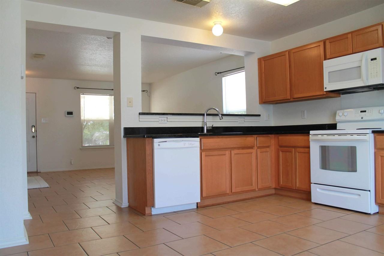 959 Marble Point San Antonio Tx. 78251 #1 - Photo 5 of 11