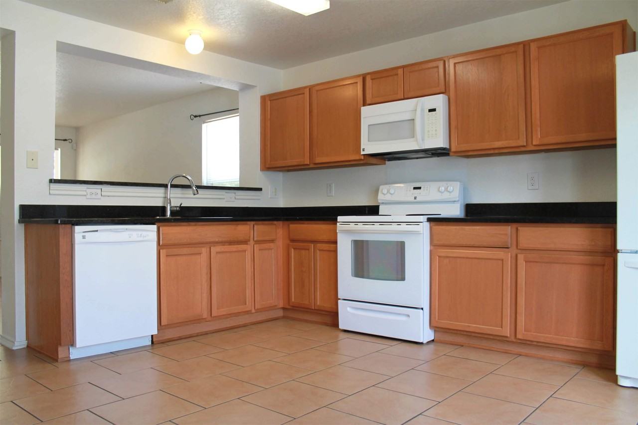 959 Marble Point San Antonio Tx. 78251 #1 - Photo 7 of 11