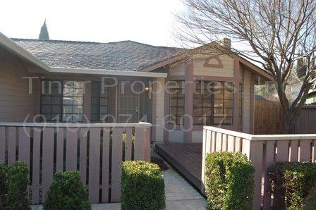 2208 Atrisco Cir - Photo 3 of 16