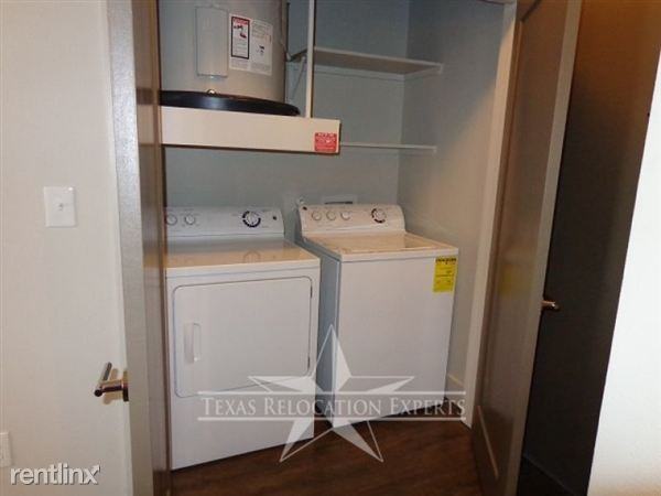 700 E Hildebrand Ave - Photo 3 of 17