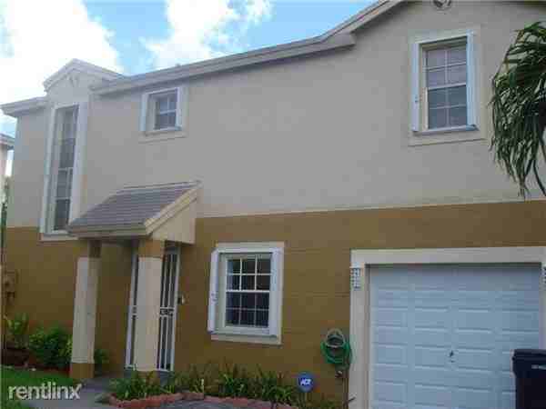 9219 SW 147th Ct - Photo 2 of 7