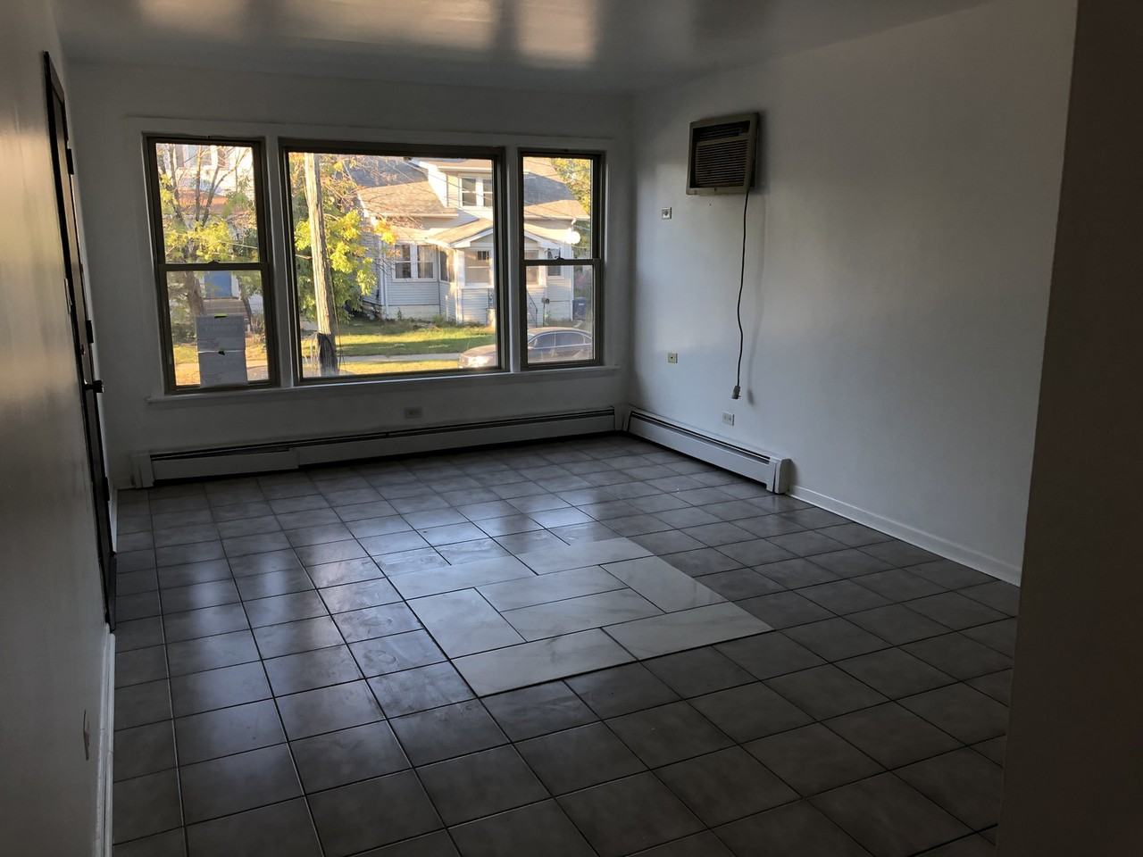 2231 Prairie St #1 - Photo 2 of 10