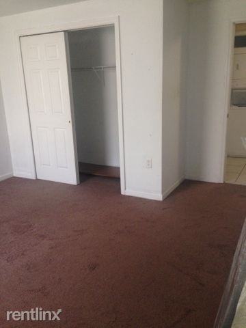 510 Elizabeth Ave - Photo 3 of 10