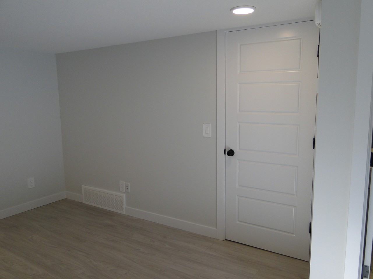 Brand New 1 bed 1 bath basement suite*In - Photo 3 of 17