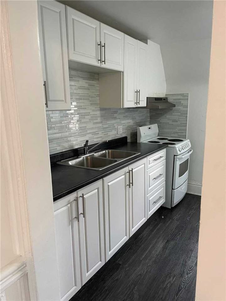 159 Gladstone Avenue #3 - Photo 2 of 7