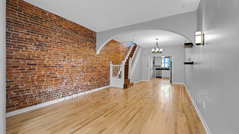 634 S Linwood Ave - Photo 3 of 28