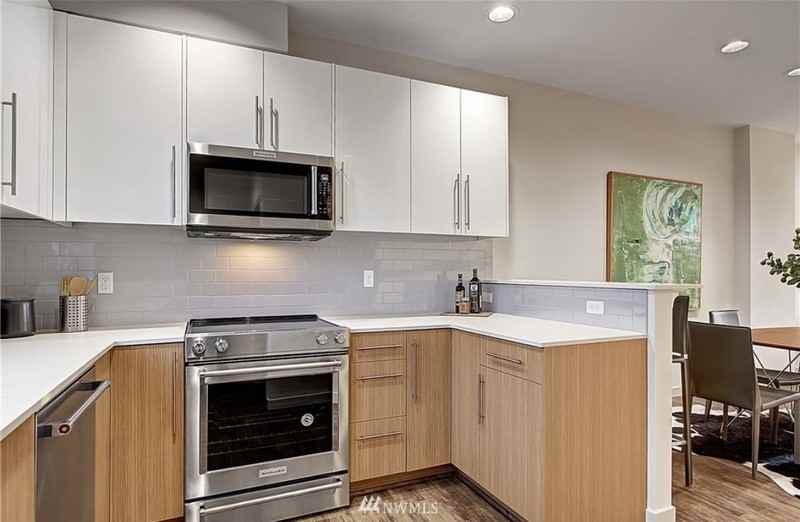 3952 S Pearl St - Photo 2 of 14