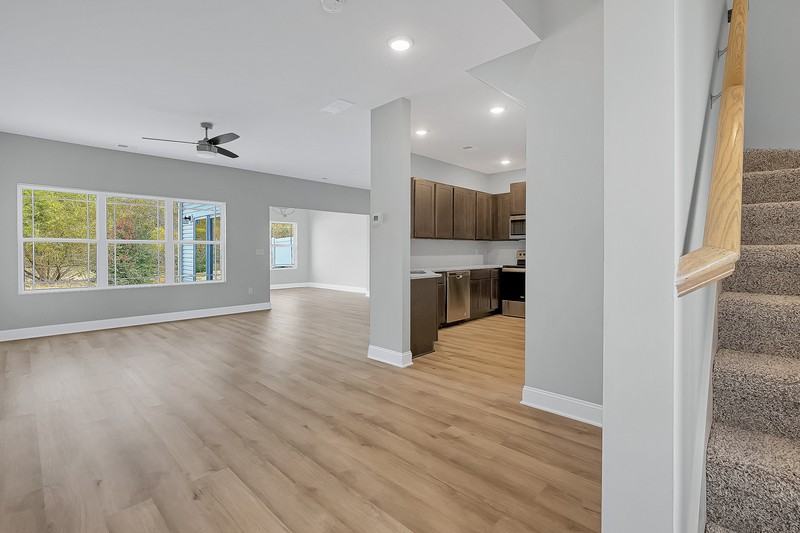 102 Woodsbrook Pl Sw - Photo 3 of 28