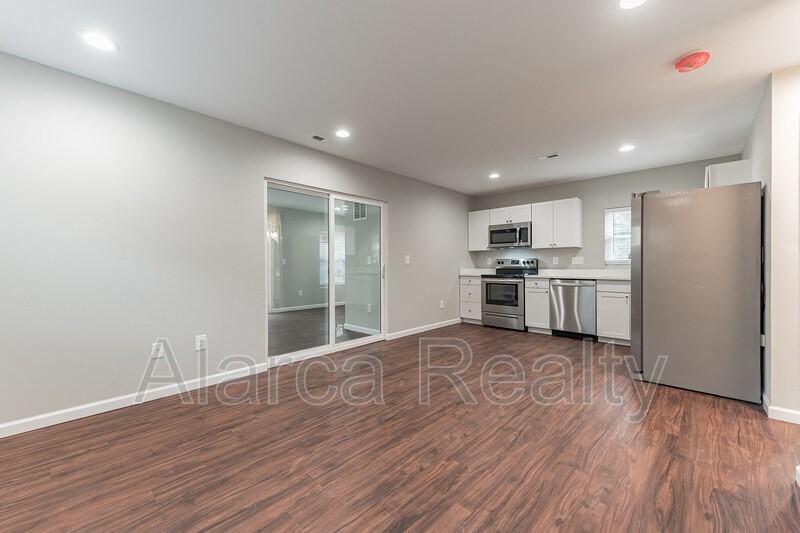 7461 Elwood Dr - Photo 3 of 21