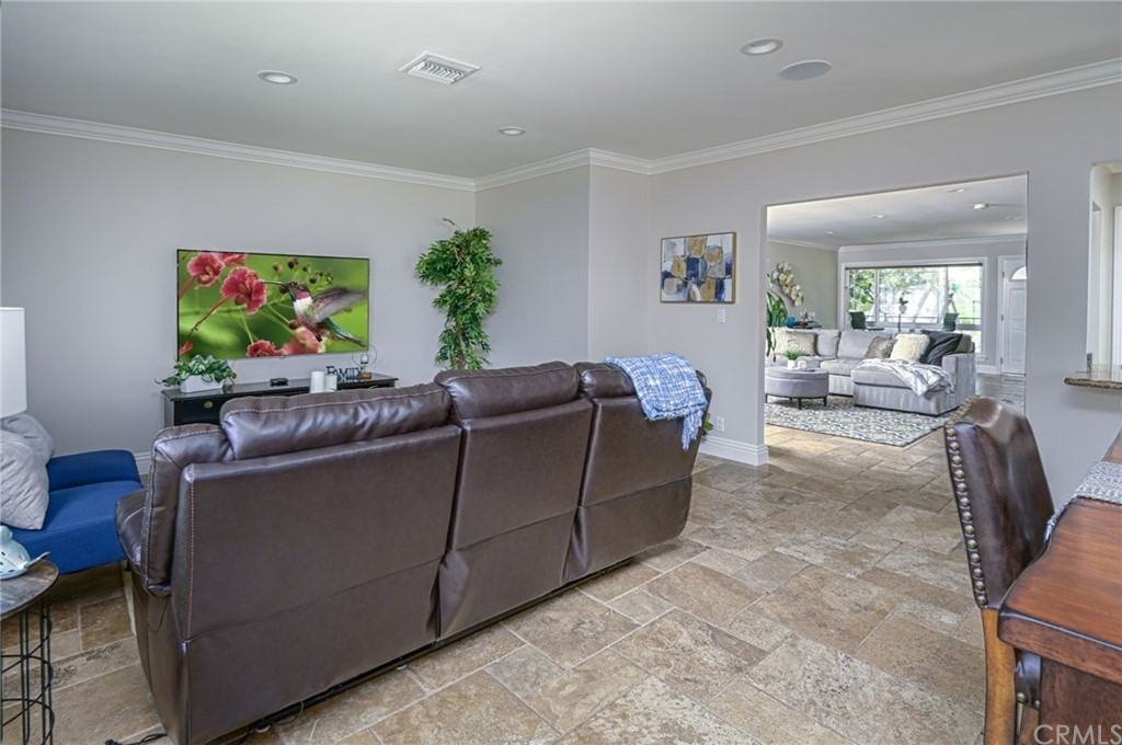 17576 Willow Circle - Photo 2 of 14