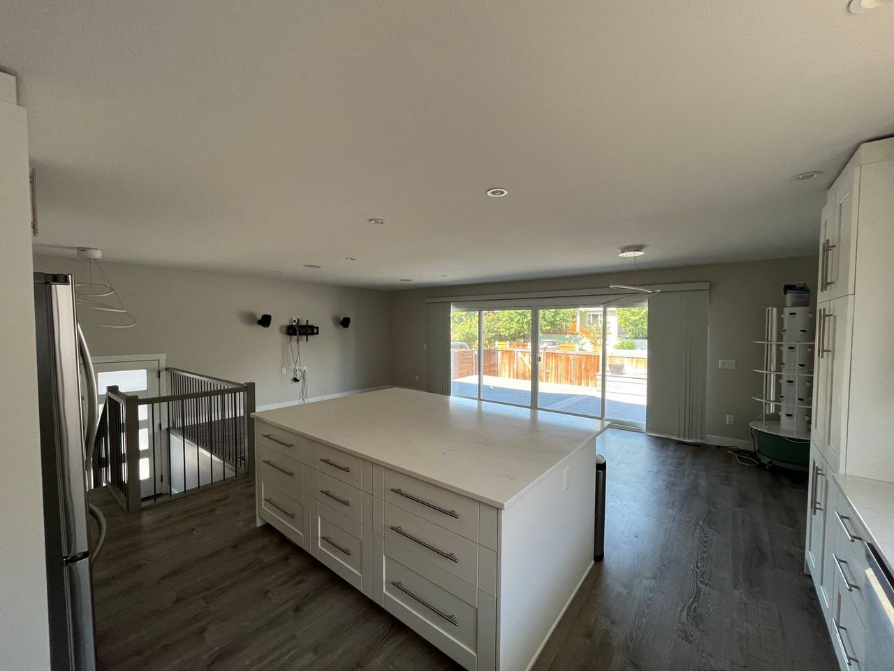 ONE MONTH FREE! NEW 4 bed/2 bath home close to downtown - Photo 2 of 16