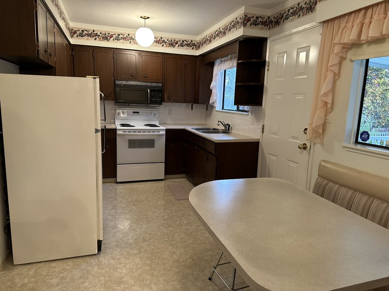 227th St - Photo 4 of 13
