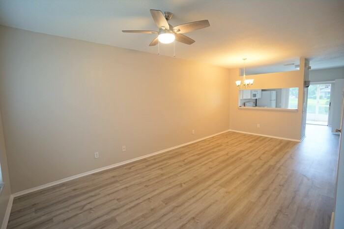 6365 Bayside Key Dr - Photo 3 of 19