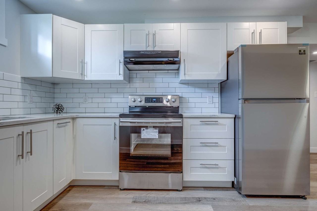 7816 143 Avenue Northwest - Photo 3 of 8