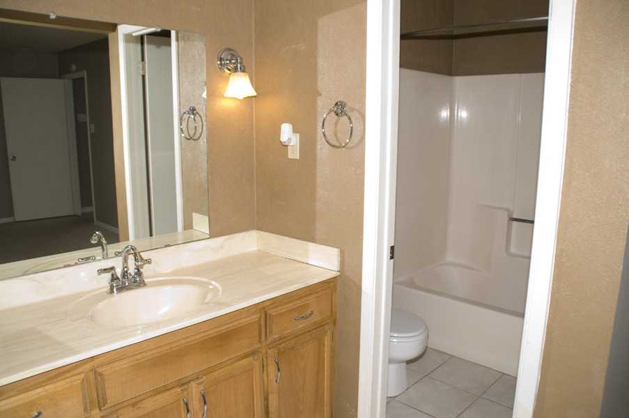 1344 Inglewood Dr #1 - Photo 7 of 21