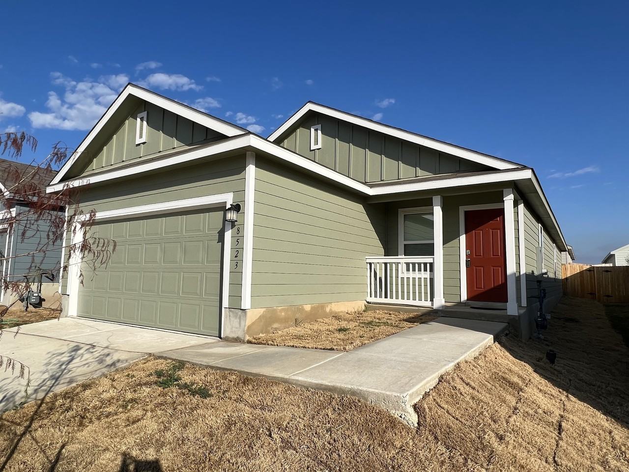 8523 Grosebeak Cv #1 - Photo 4 of 49