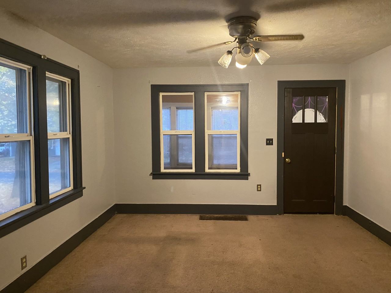 221 Burr St #1 - Photo 3 of 10