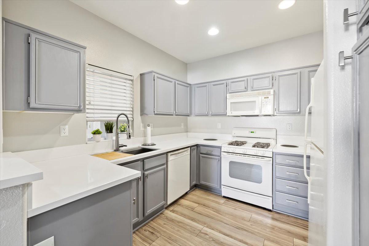 26444 Arboretum Way - 2101Unit 2101 #2101 - Photo 5 of 25