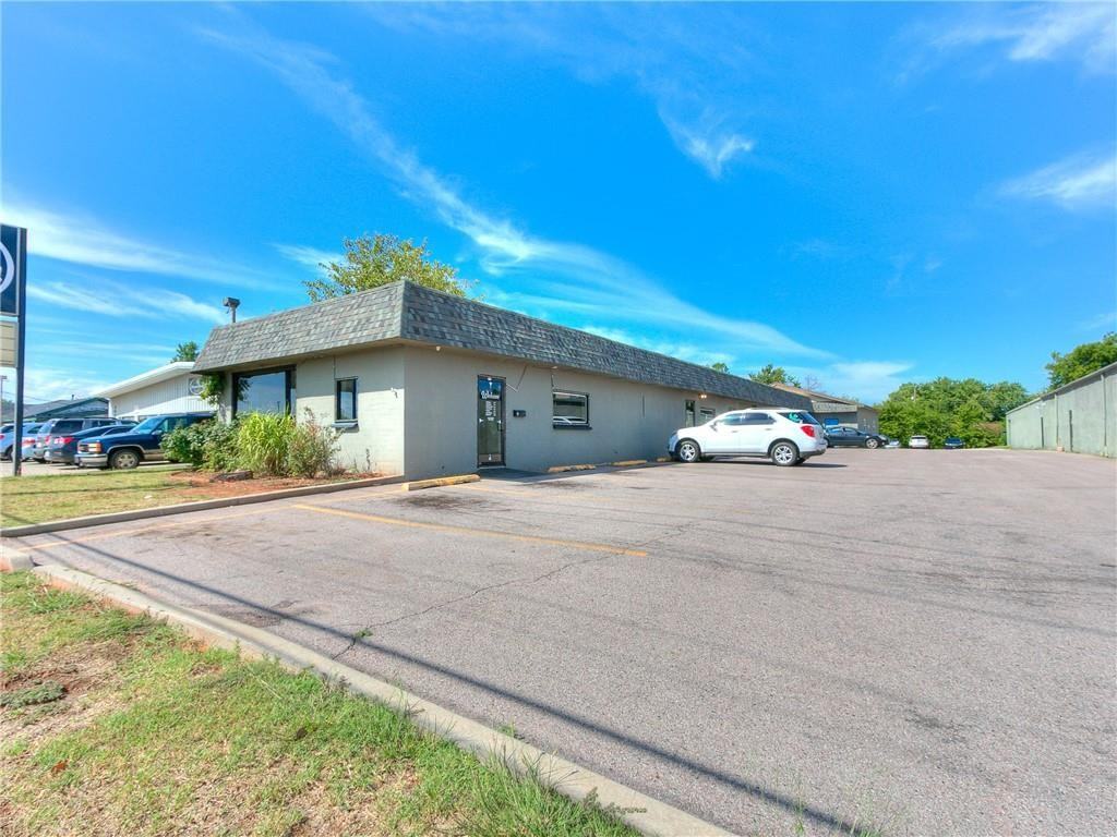 2302 N Harrison St, Shawnee, OK 74804 - 2 unit Rentals - Zumper Rentals