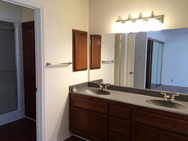 509 Delmar Street - Photo 7 of 10