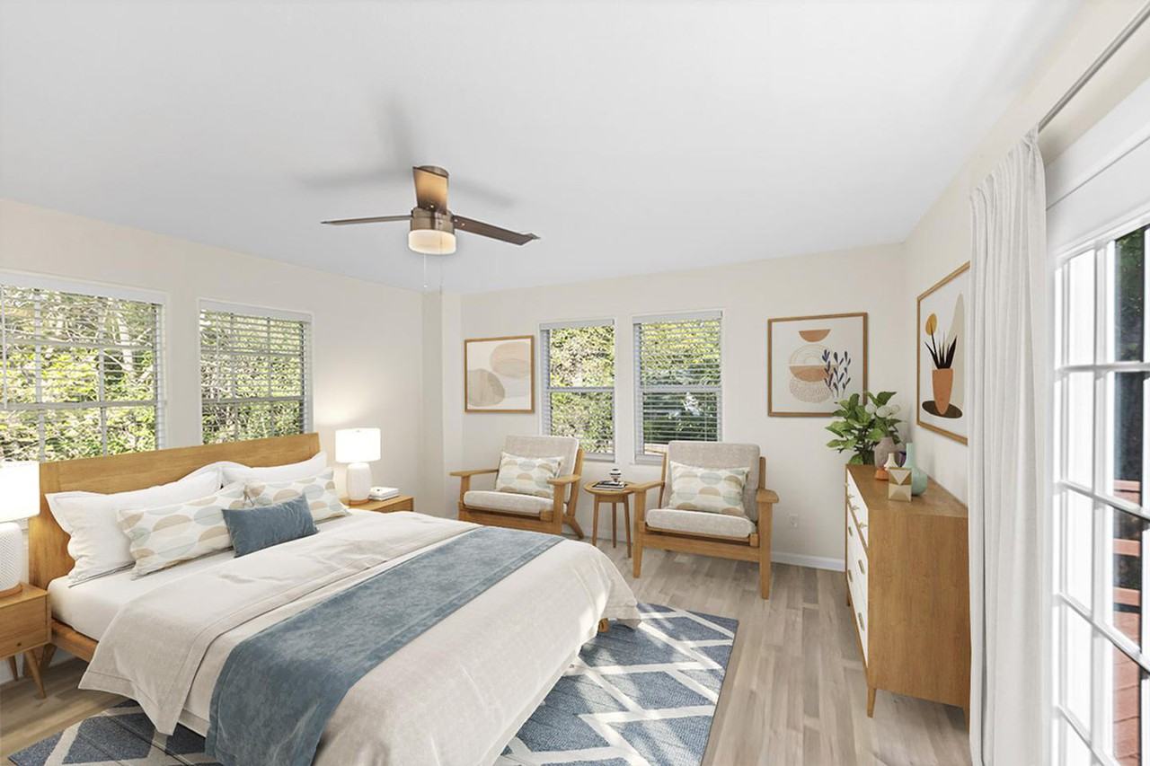 One of a Kind North Oak Cliff home with fenced backyard - Photo 6 of 24