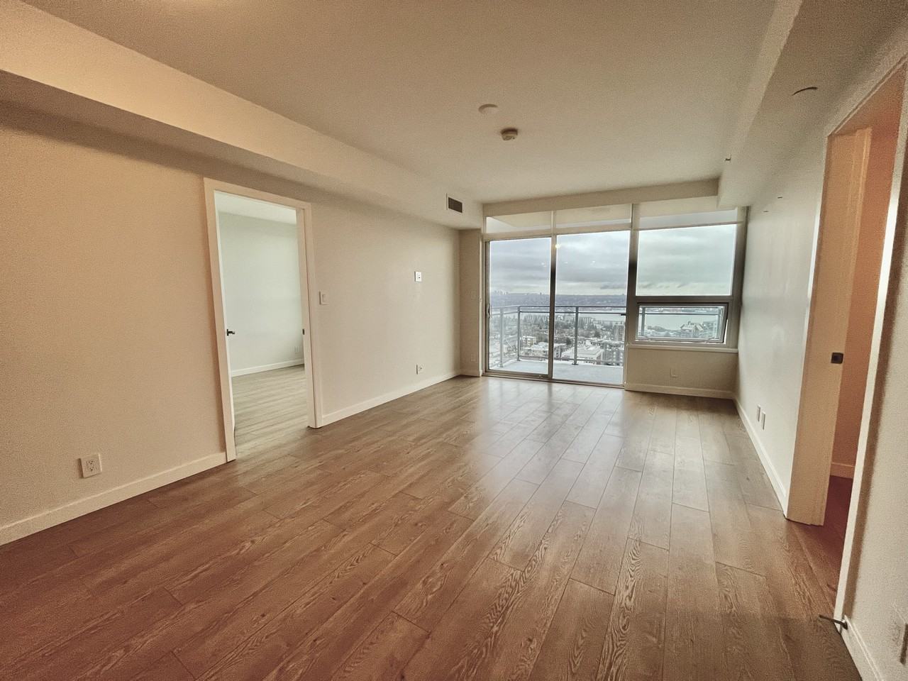 125 14th Street East #2103 - Photo 3 of 6