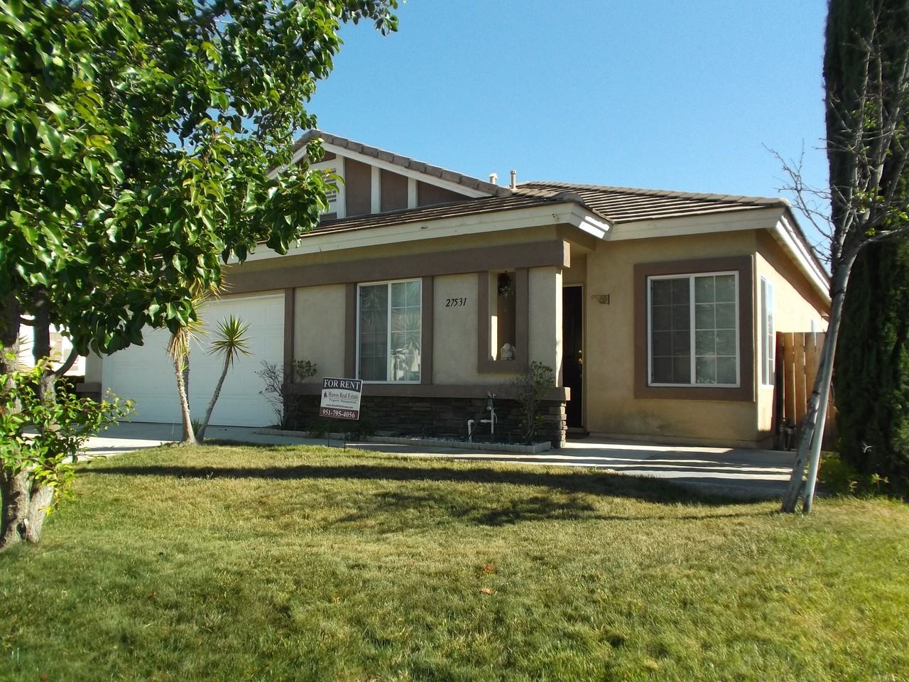 27531 Sierra Madre Dr - Photo 2 of 27