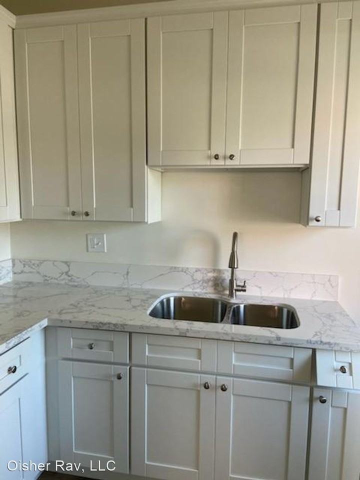 1360 S. Burlington Ave. - Photo 3 of 5